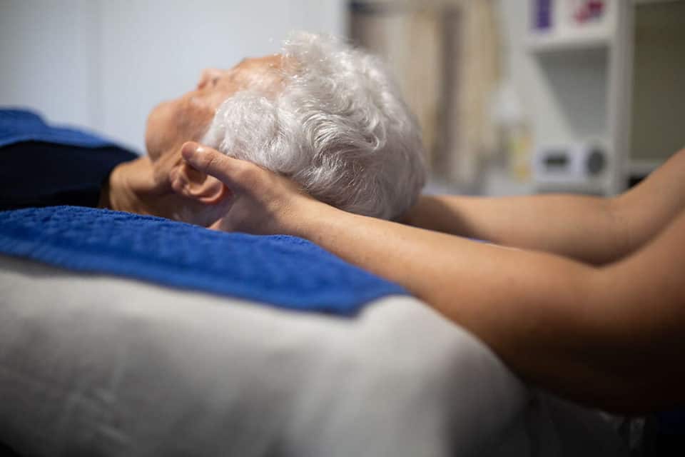 osteopathy-tarragindi-allied-health-treatment-neck